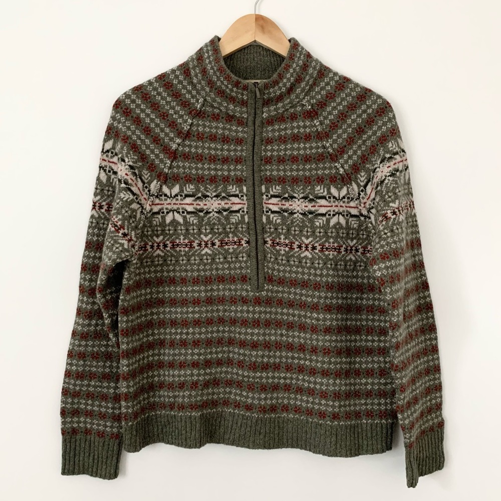 100% Wool Pullover Sweater Size Medium